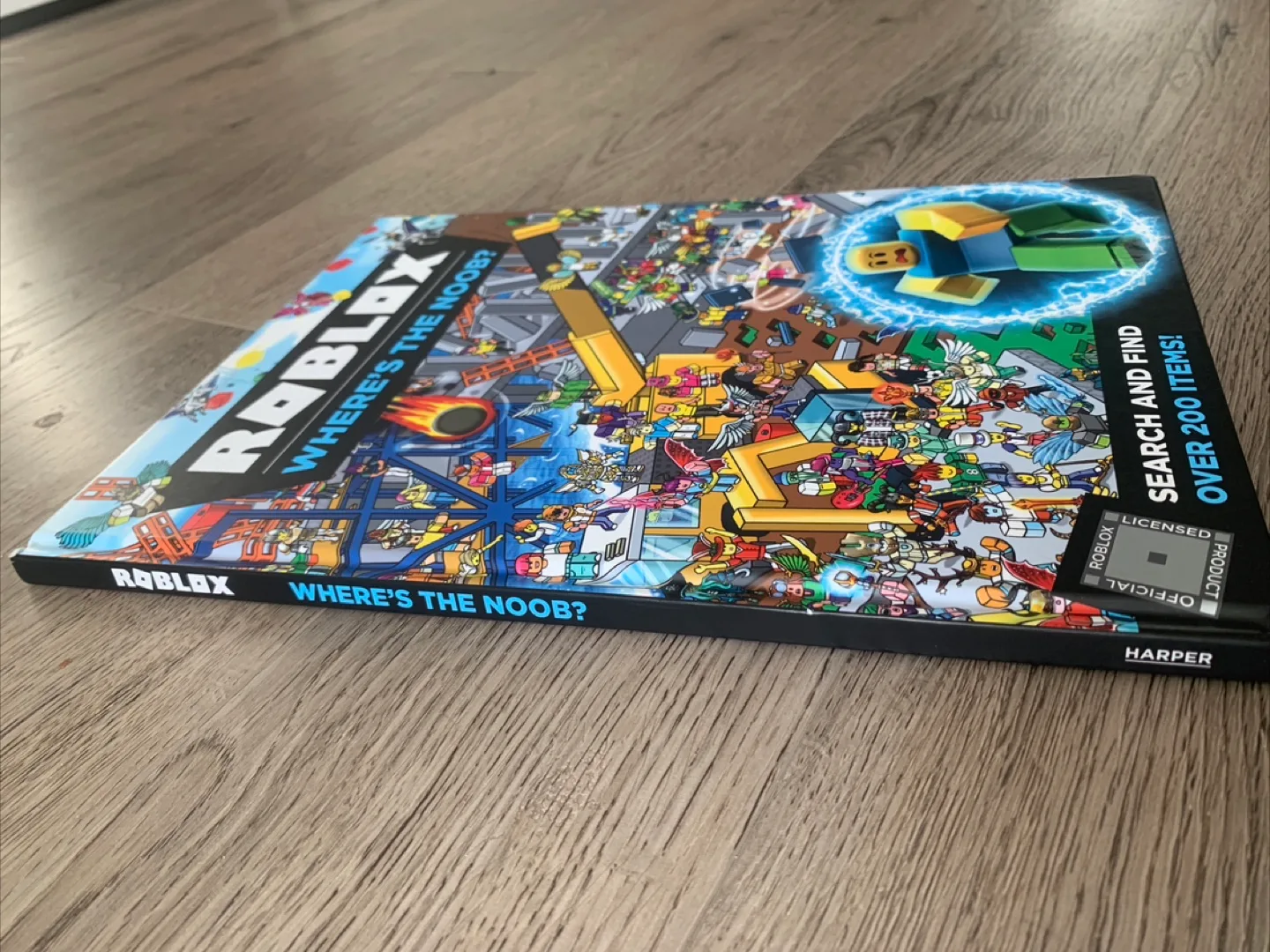 Roblox: Where's the Noob? Search and Find Book image indicator(2)