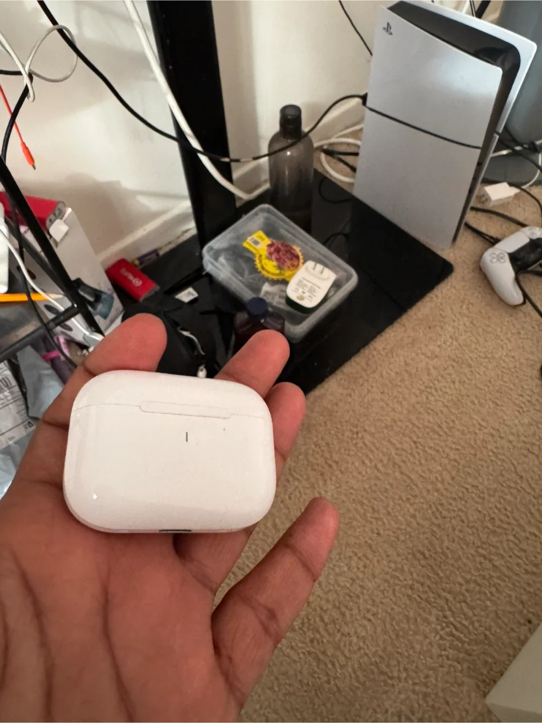 Apple AirPods Pro (2nd generation) image indicator(4)