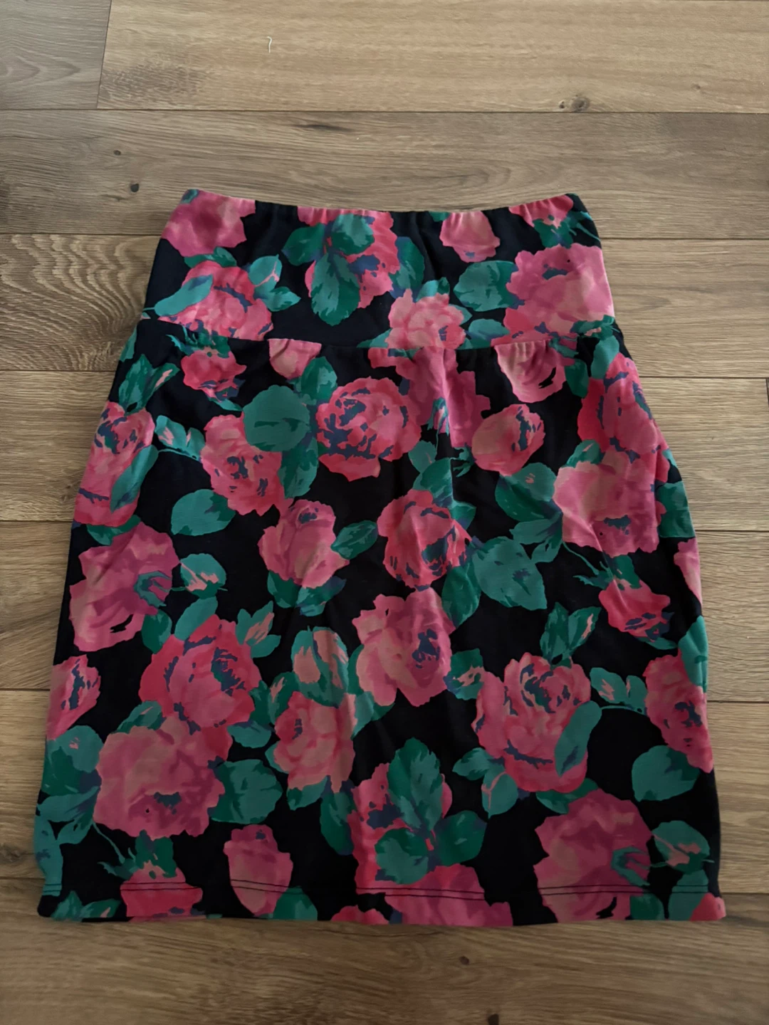 Floral Print Skirt - brand new, Aritzia (Talula)
