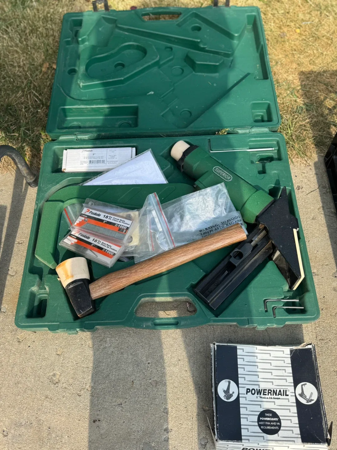 Superior Pneumatic Hard Wood Floor Stapler Kit thumbnail