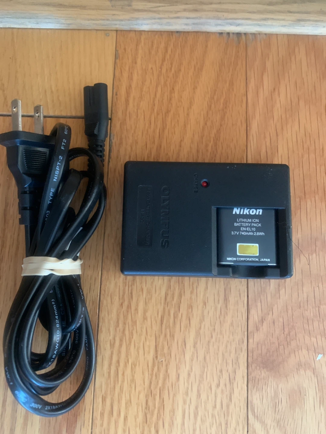 Olympus Battery AND charger for Nikon EN-EL10 Battery