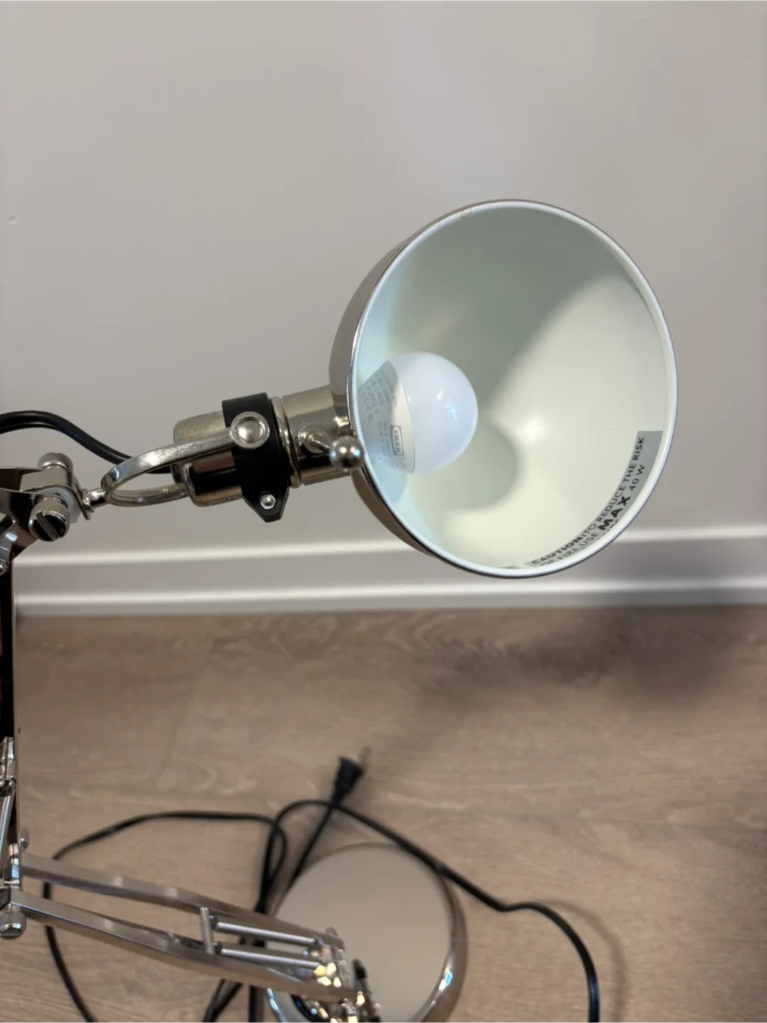 Adjustable Chrome Desk Lamp image indicator(4)