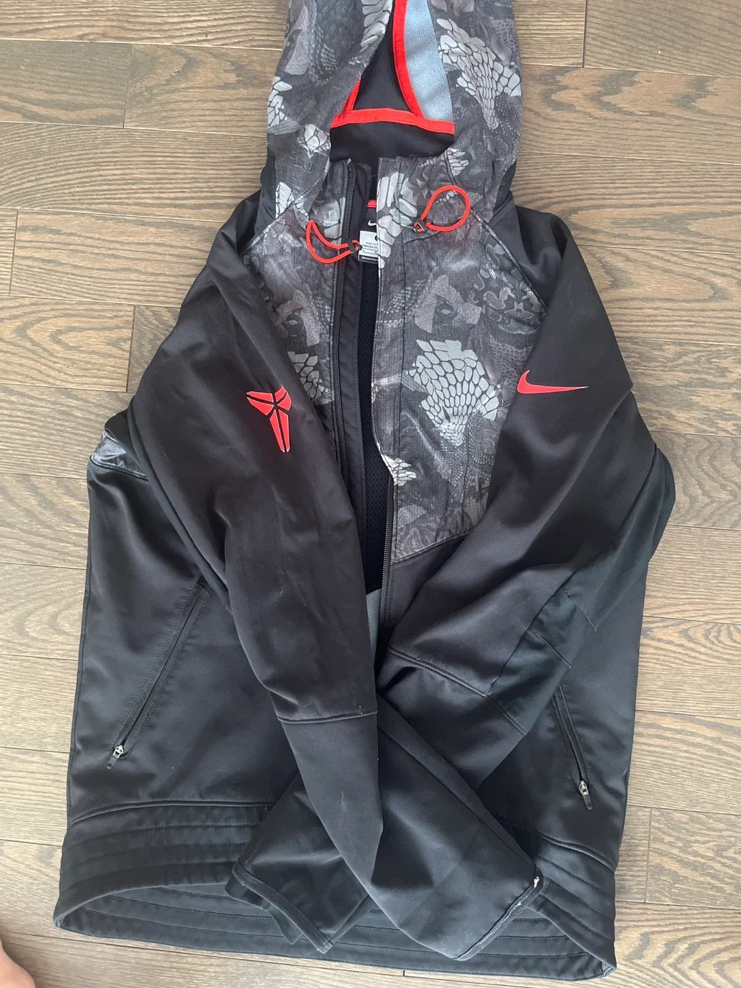Nike Kobe Mamba Black/Grey Jacket image indicator(2)