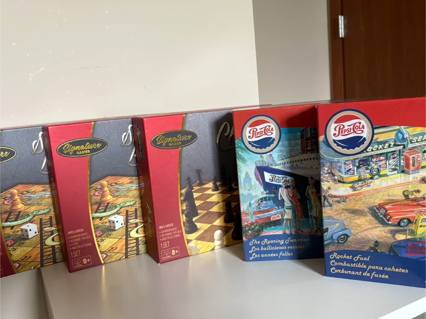 Signature Games - Chess, Snakes & Ladders, Puzzle