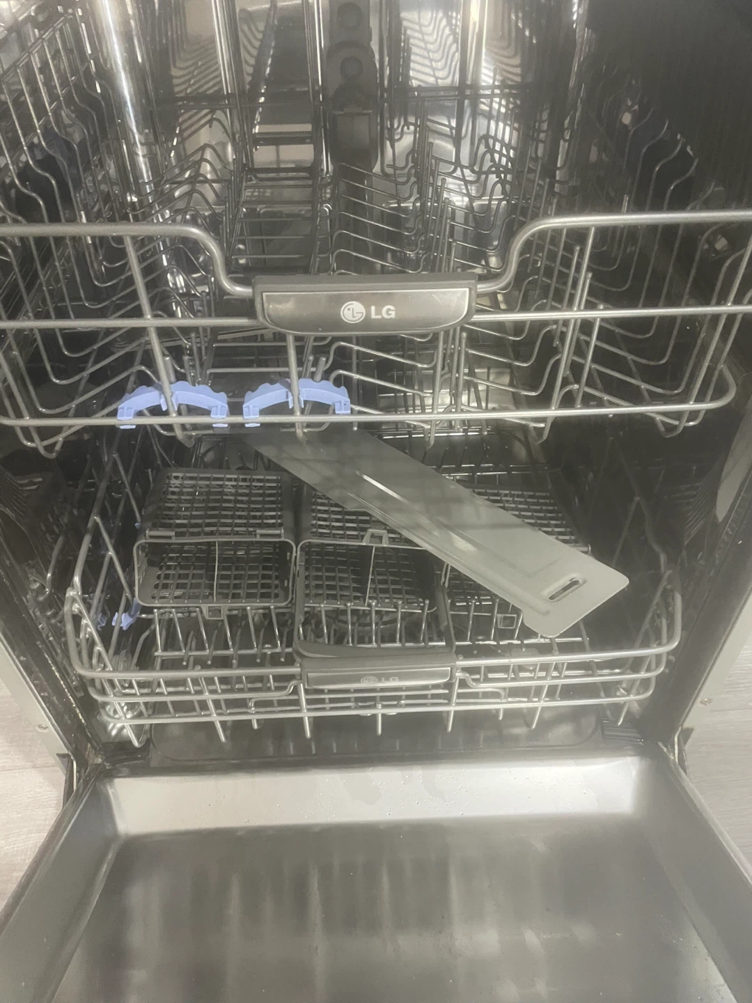 LG DirectDrive Dishwasher$50 - photo 3