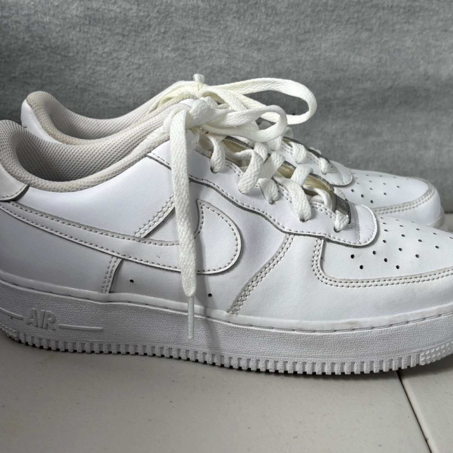Nike Air Force 1 Low White Triple (GS) Youth Size 6.5 Y - photo 3