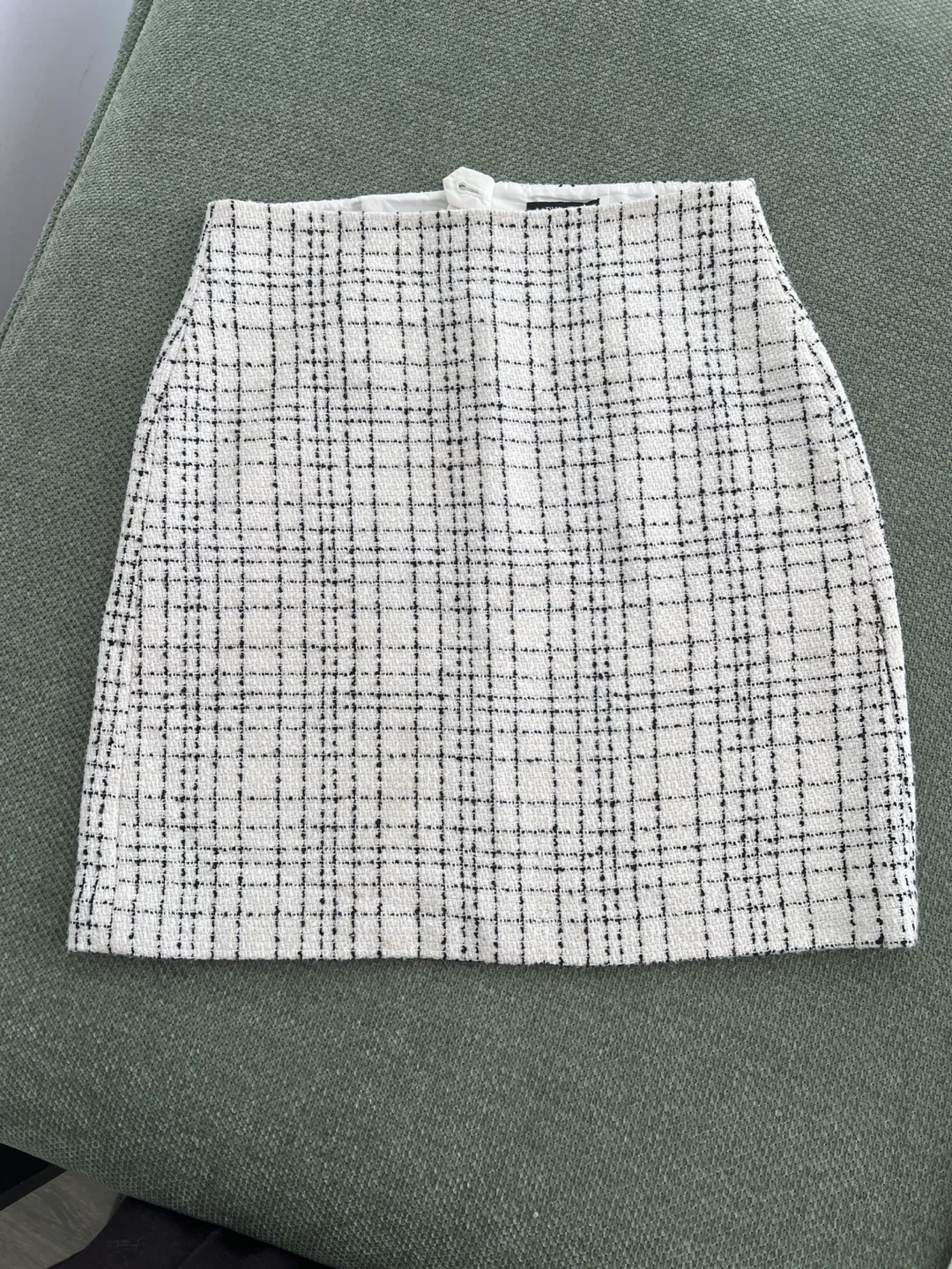 RW&CO. Plaid Mini Skirt - Size 4 image indicator(5)