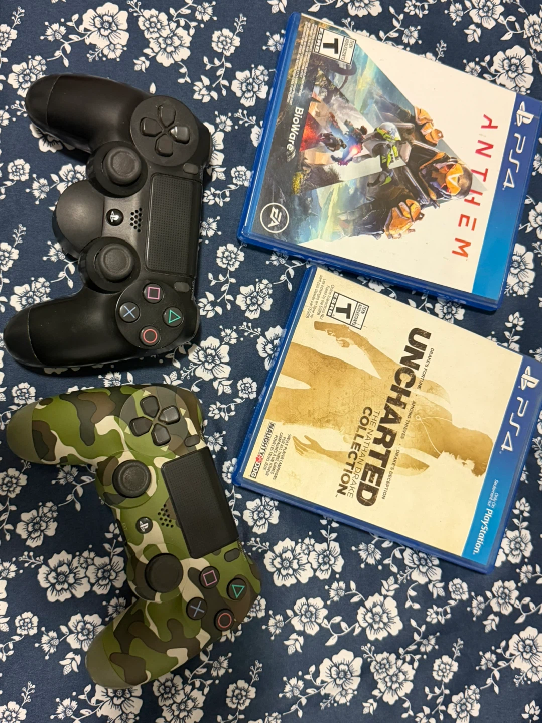 Sony PlayStation 4 1TB with Games & Controllers - photo 2