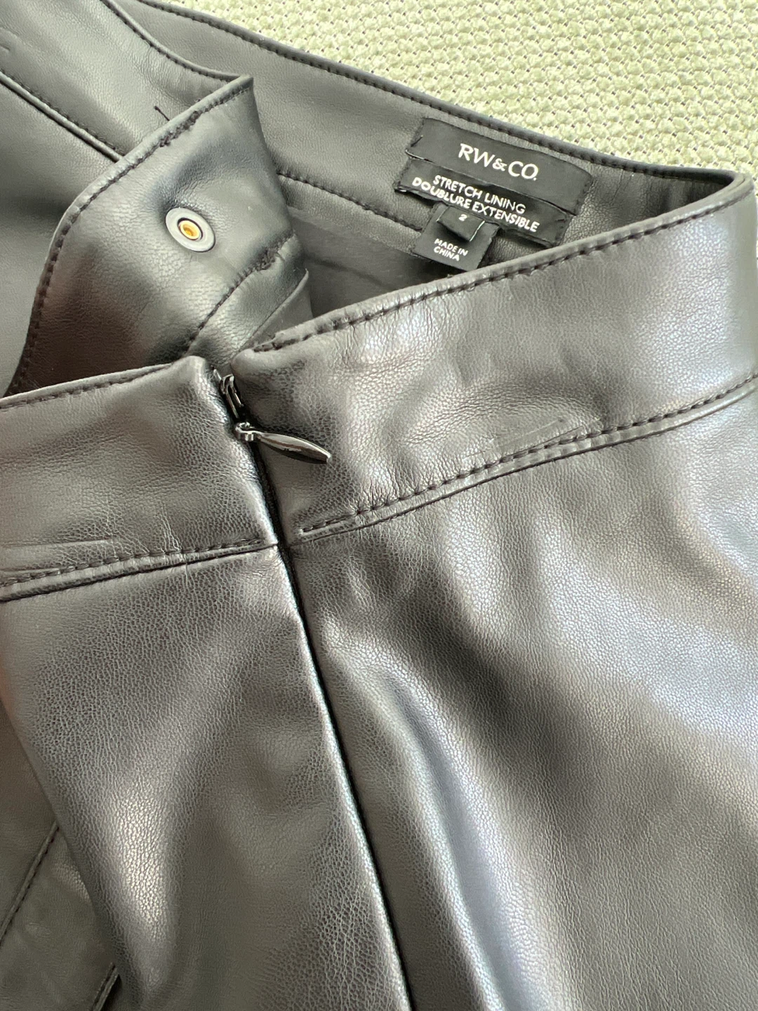 RW&CO. Faux Leather Mini Skirt - Size 2 - photo 5