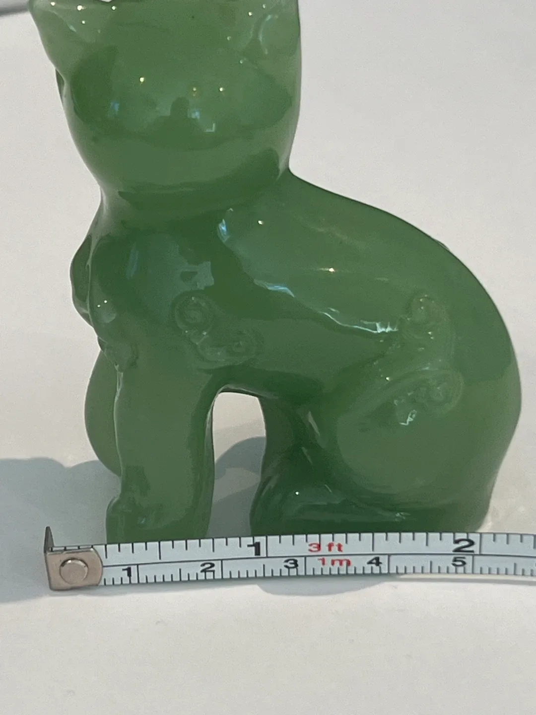 Vintage  Cat Jade Figurine image indicator(5)