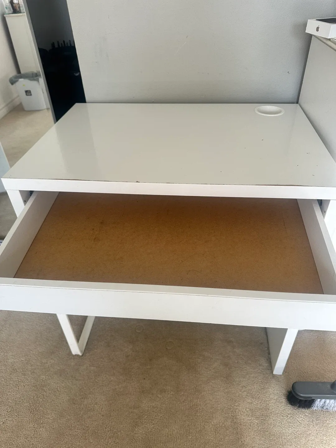 Free ikea desk image indicator(4)