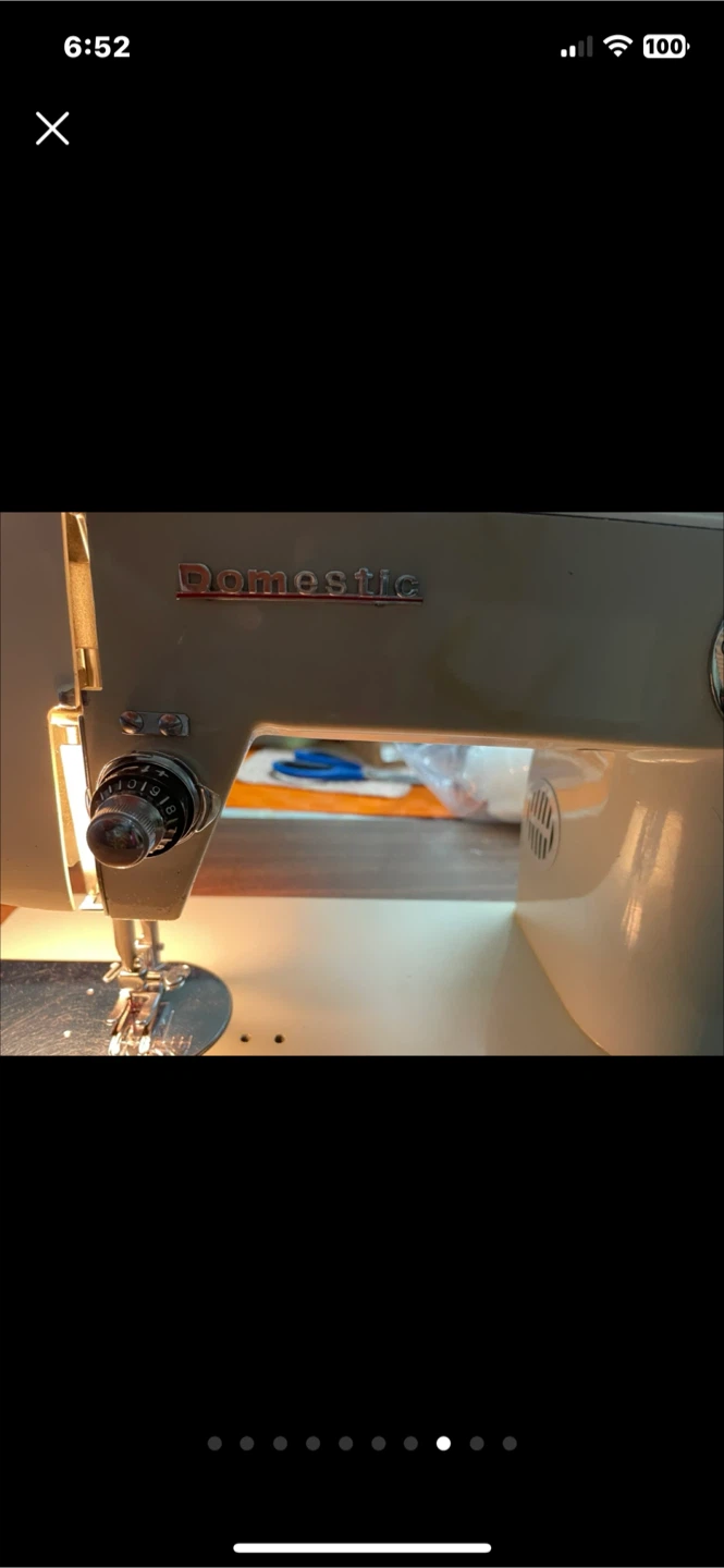 Vintage Domestic Sewing Machine with Cabinet - photo 3