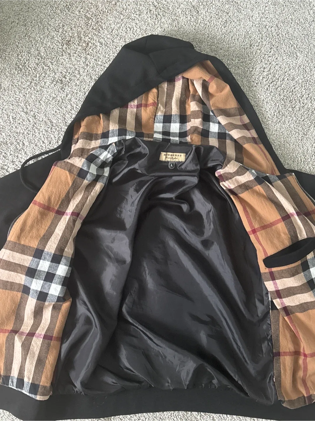 Burberry Black Hoodie, Size L Fits like a M image indicator(4)