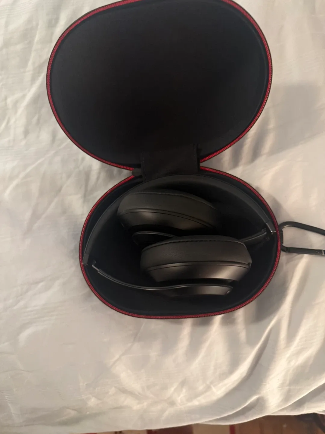 Beats Studio3 Wireless Headphones - Black image indicator(3)