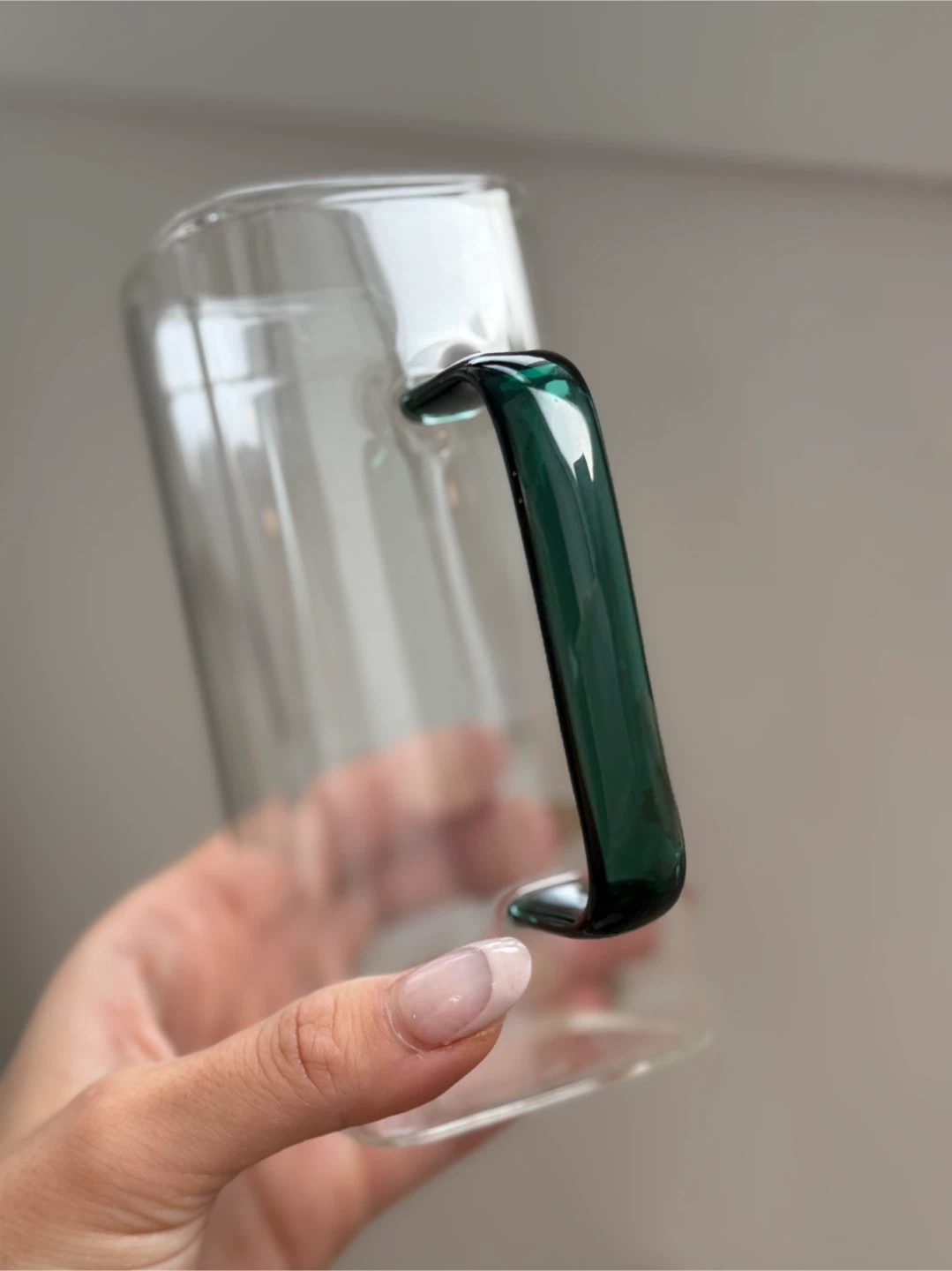 BNIB: MCM Set of Glass Kitchen Cups with Colored Handles - photo 5