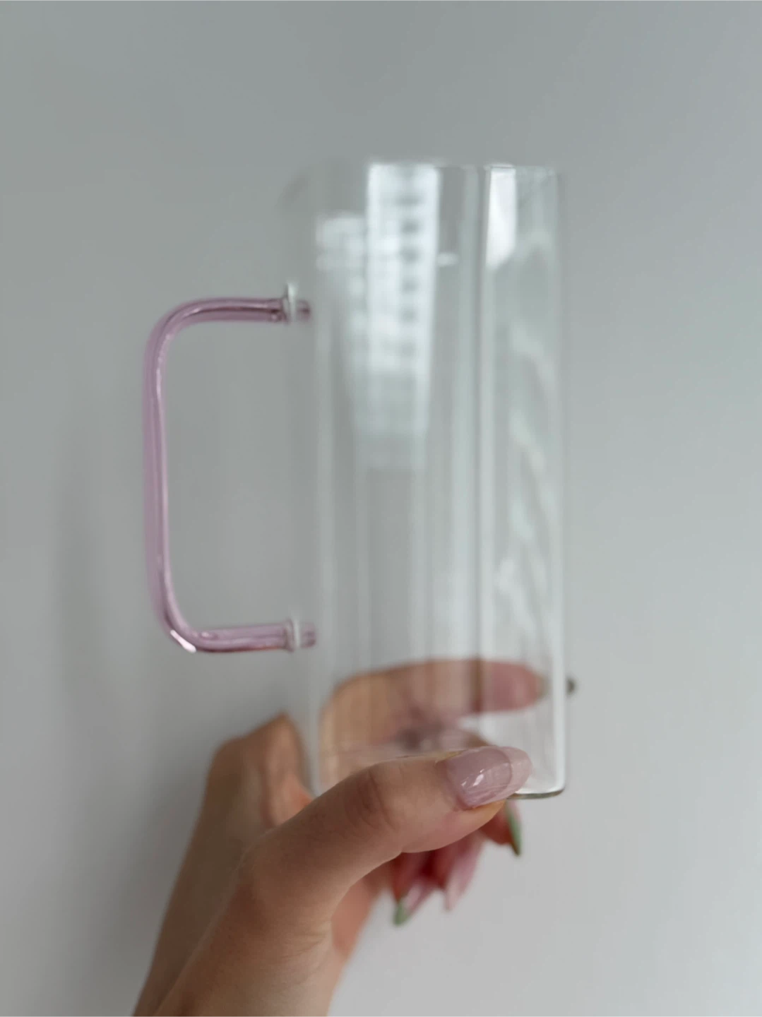 BNIB: MCM Set of Glass Kitchen Cups with Colored Handles - photo 3