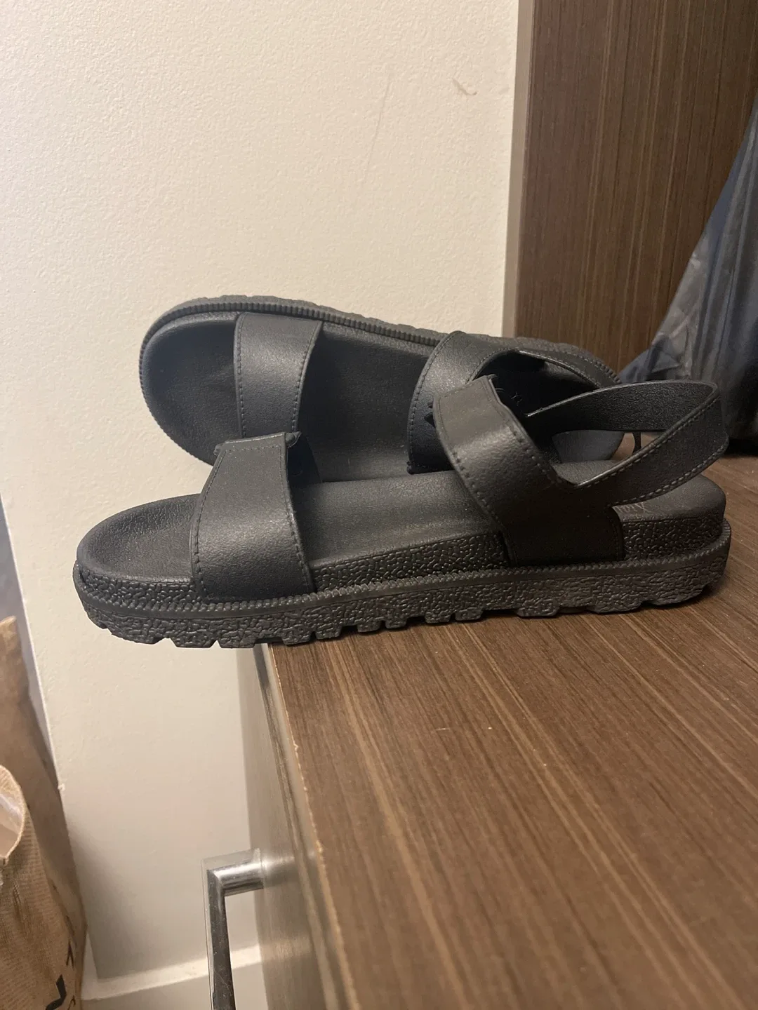 Black Platform Sandals image indicator(4)