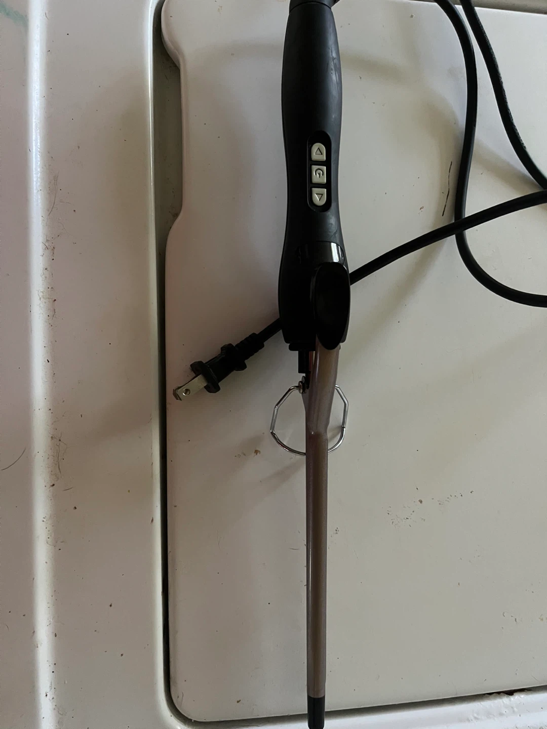 Curling Iron - Hair Styling Tool - photo 2