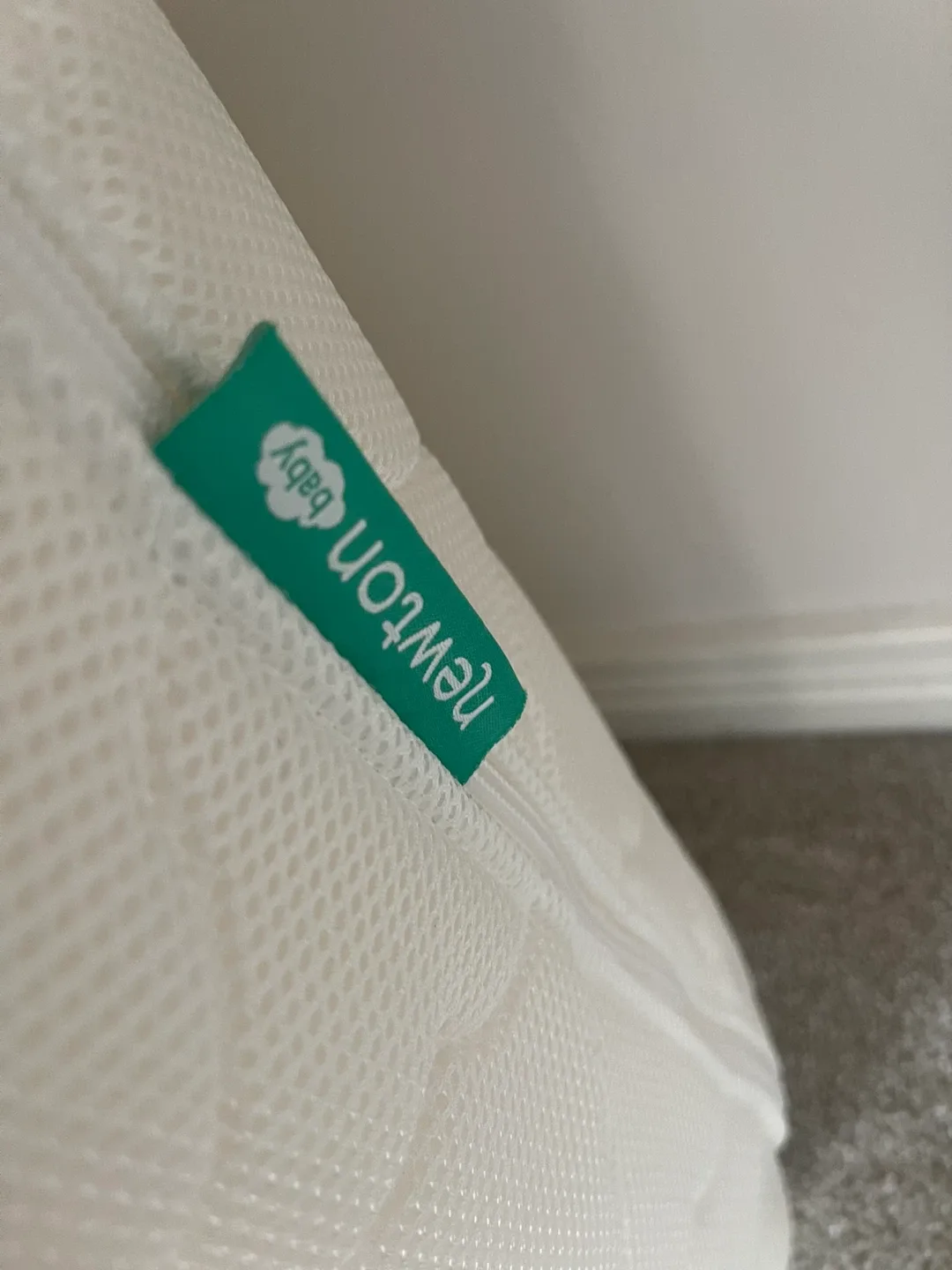 Newton Baby Crib Mattress - White image indicator(4)