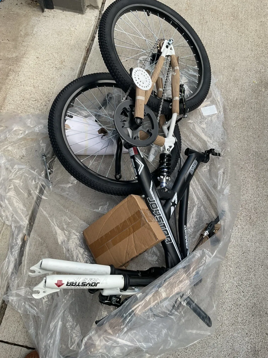 New JOYSTAR Contender 20" Kids Bike image indicator(4)