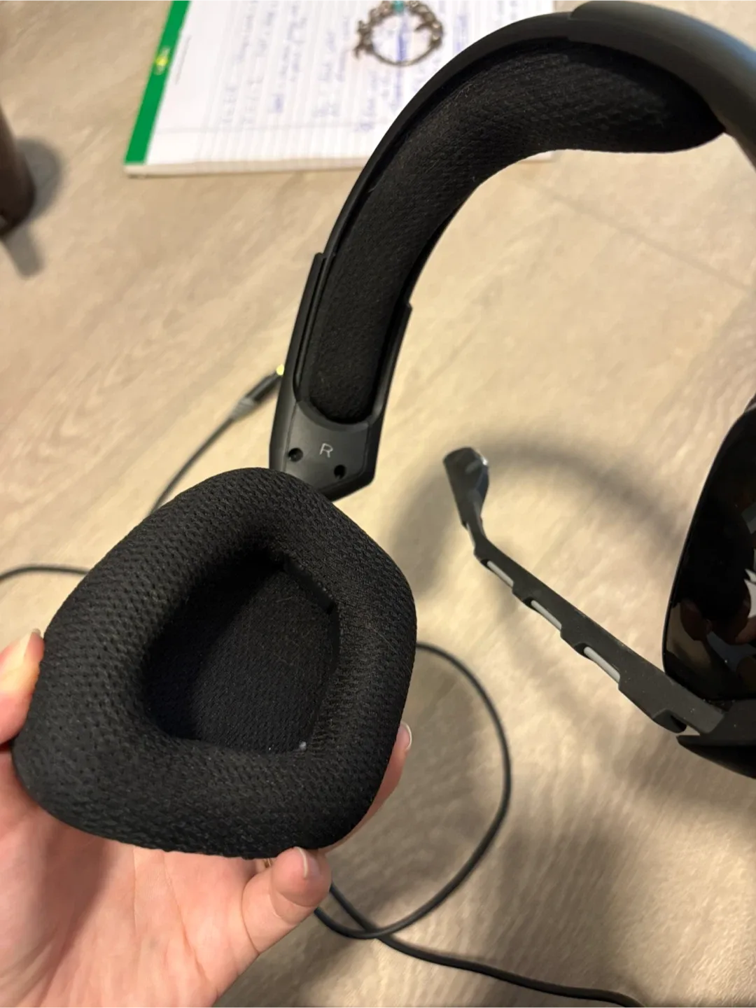 Corsair HS50 Pro Gaming Headset - Black image indicator(4)