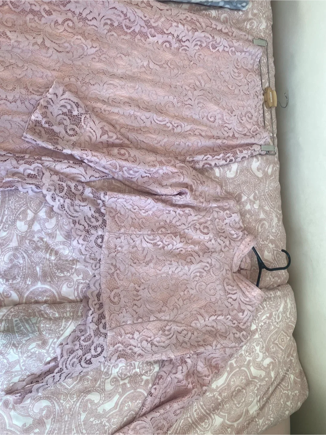 🌸 Blush Lace Two-Piece Set – Elegant & Modest Style 🌸 image indicator(7)