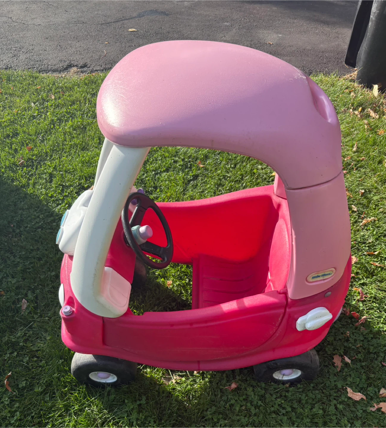 Little Tikes Pink Princess Cozy Coupe Ride On - photo 4