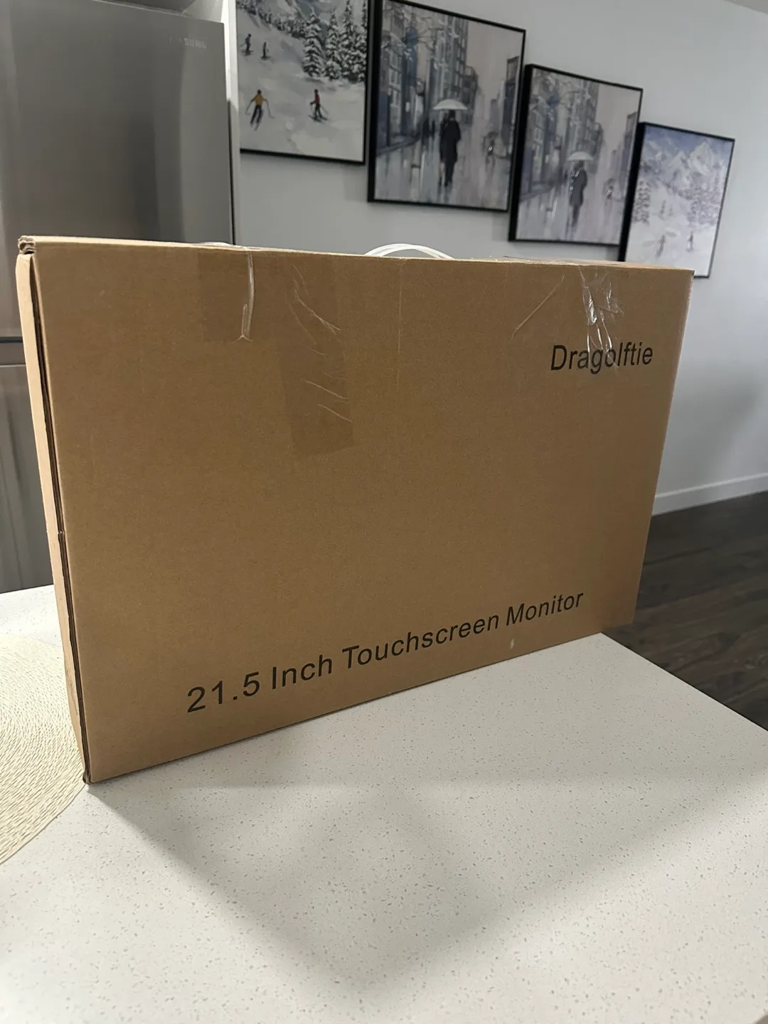 Brand New 21.5" Touchscreen, Full HD Display, Built-in Speaker image indicator(4)