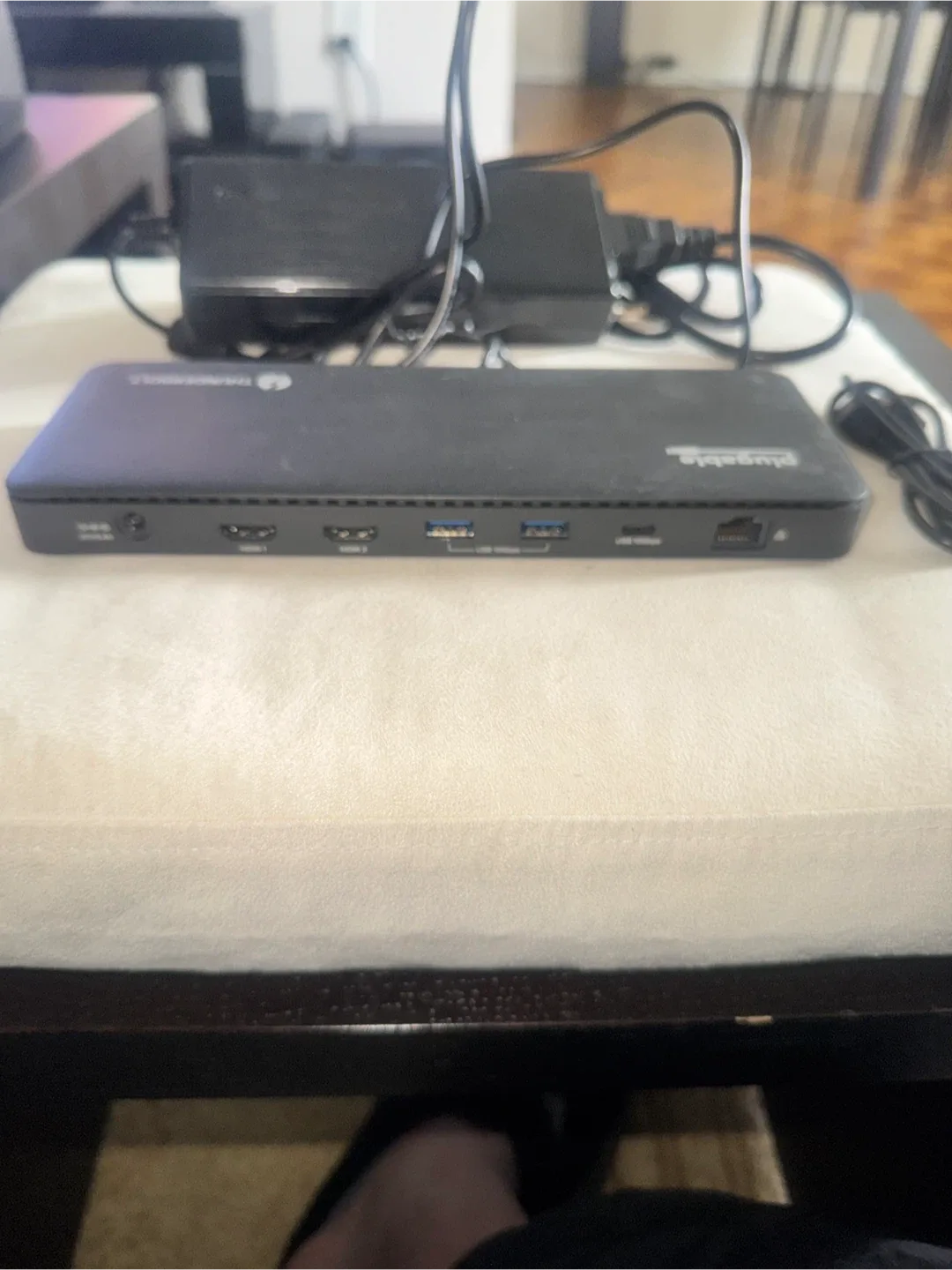 PLUGABLE THUNDERBOLT 4 DOCK 4K  DUAL MONITORS OR SINGLE 8K image indicator(8)