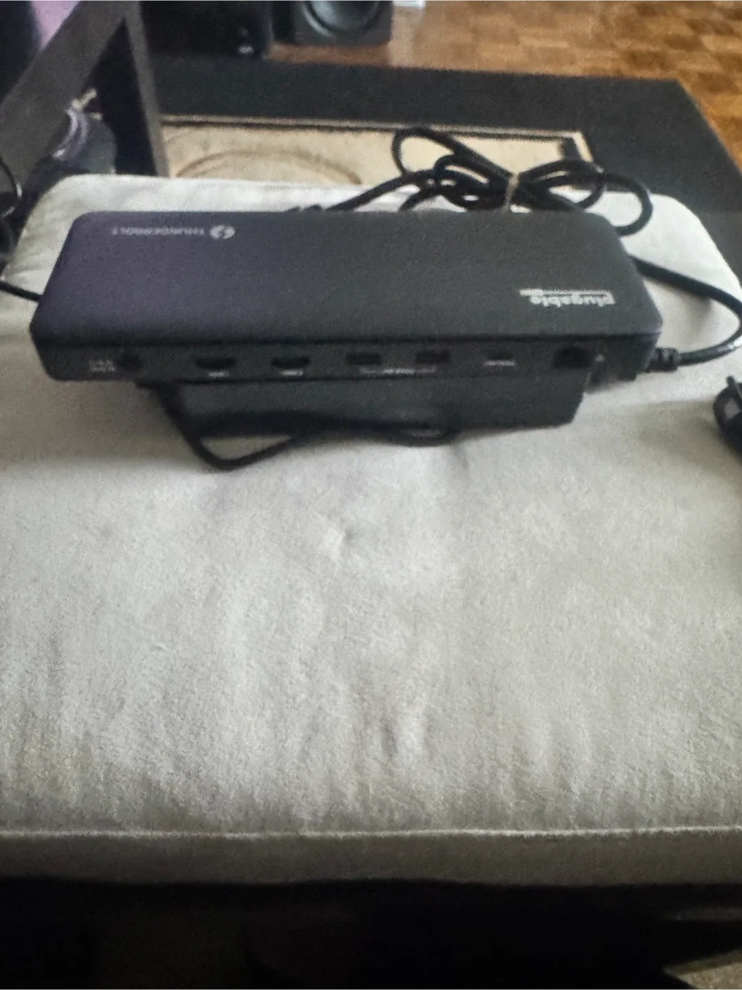 PLUGABLE THUNDERBOLT 4 DOCK 4K  DUAL MONITORS OR SINGLE 8K image indicator(5)