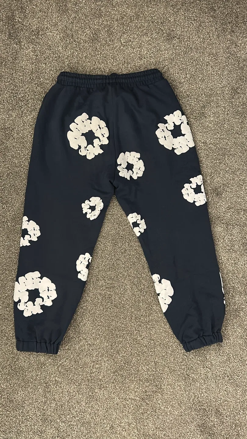 Denim Tears  Sweatpants image indicator(2)