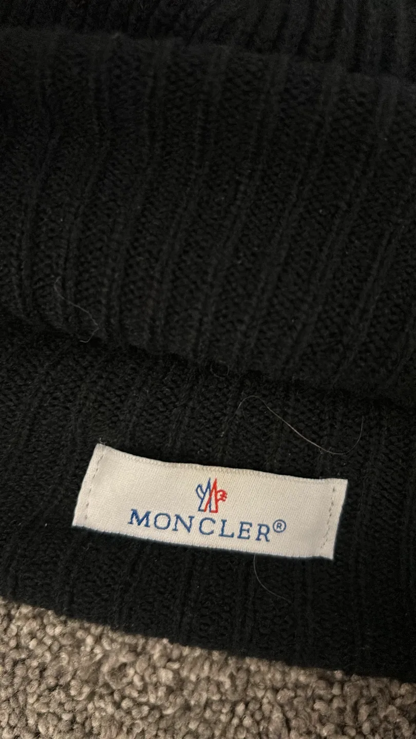 Moncler Black Beanie image indicator(2)