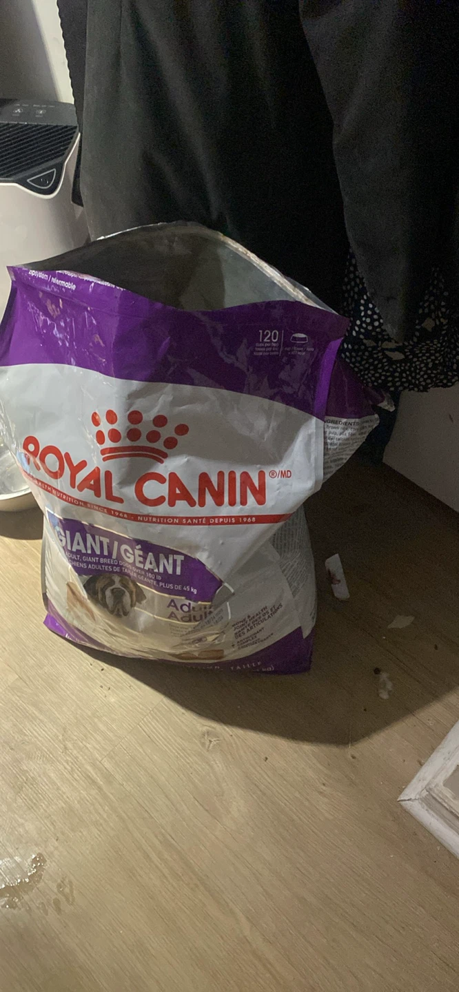 Royal Canin Giant Adult Dog Food
