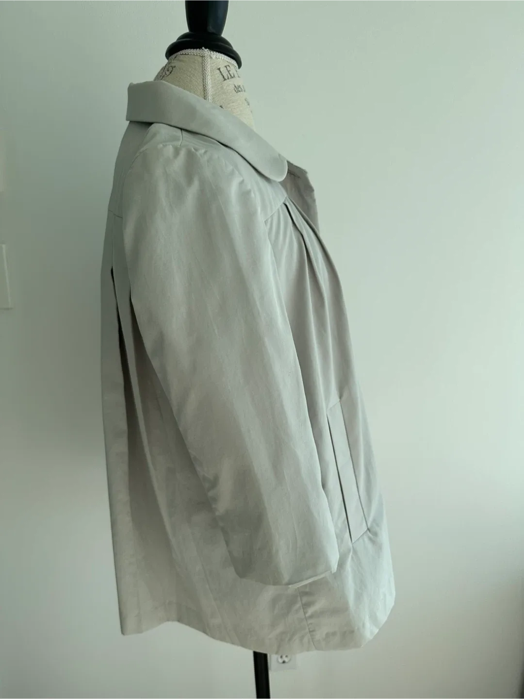Smock Jacket with 3/4 Sleeve image indicator(2)