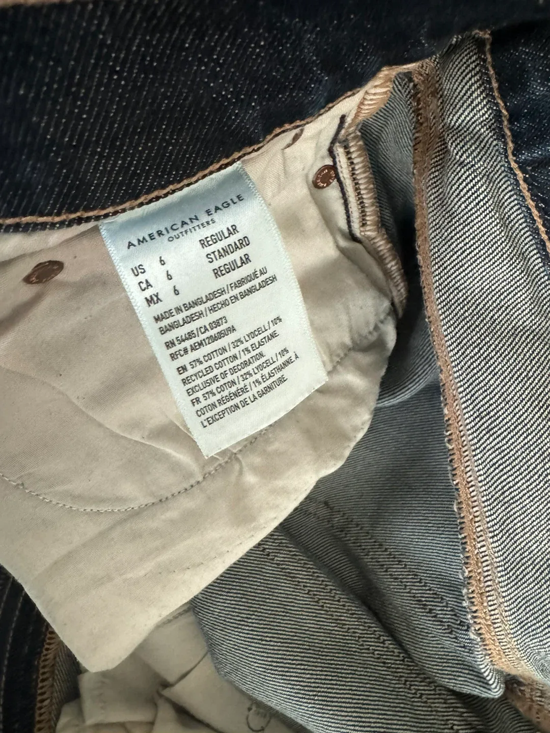 American Eagle Jeans - Size 6 image indicator(5)