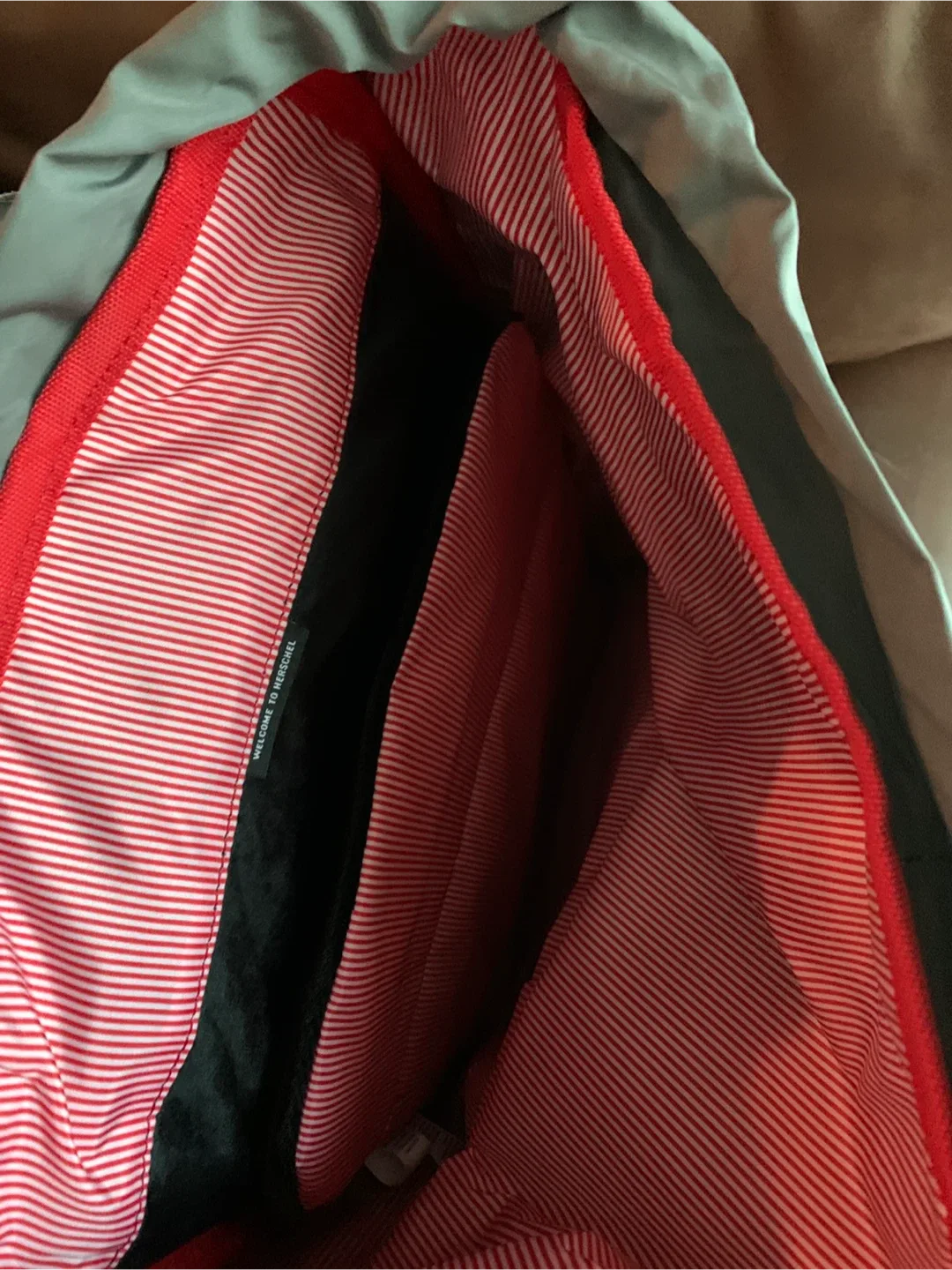 Herschel Retreat Backpack image indicator(4)