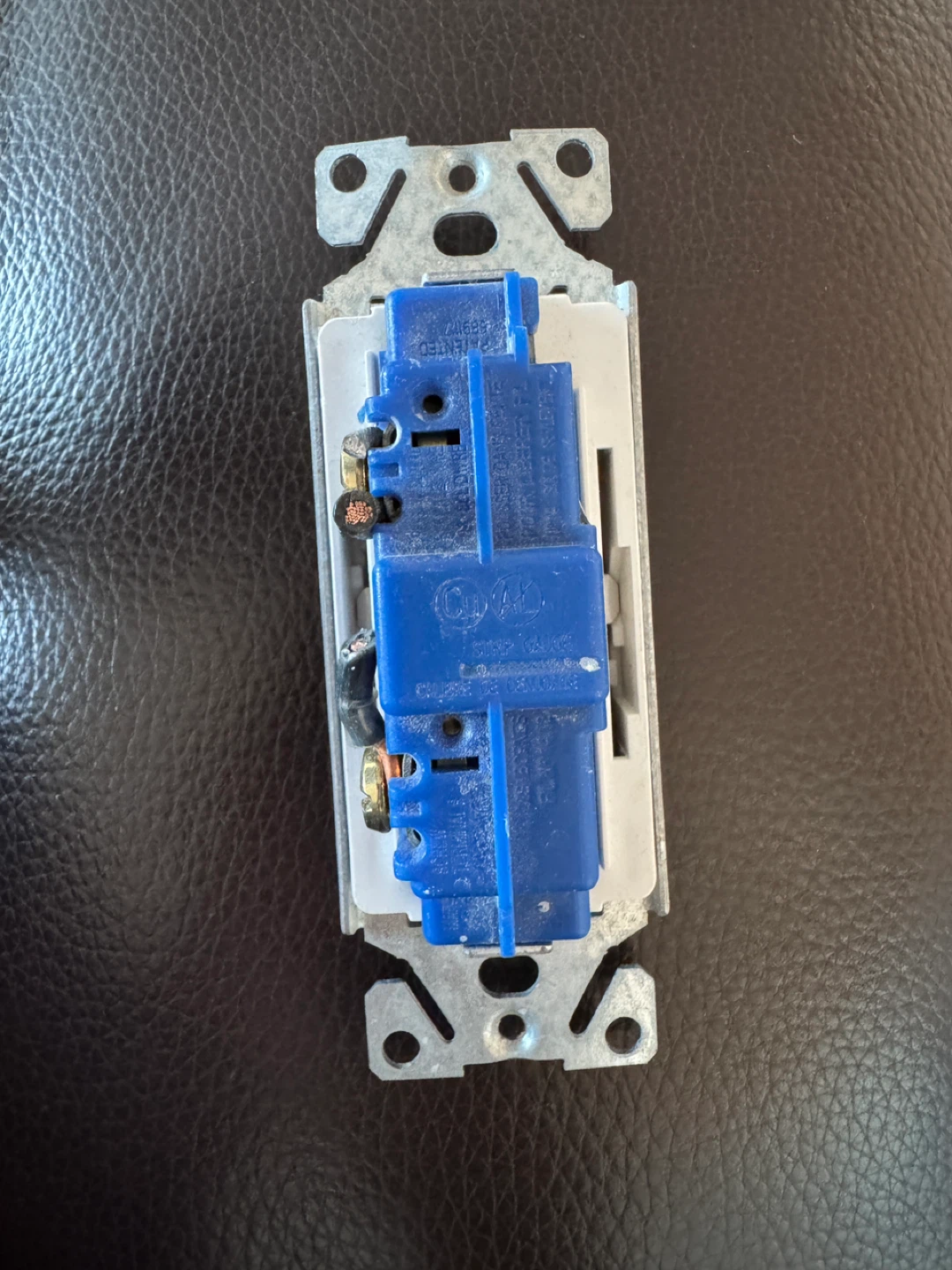 Cooper Spec Grade Light Switch - photo 3