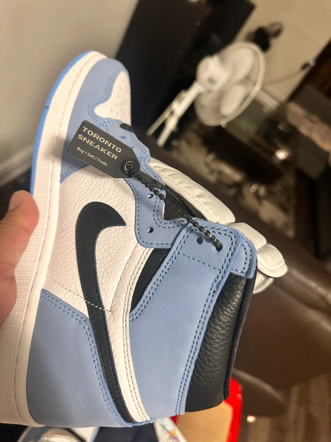 Nike Air Jordan 1 Retro High University Blue - photo 3