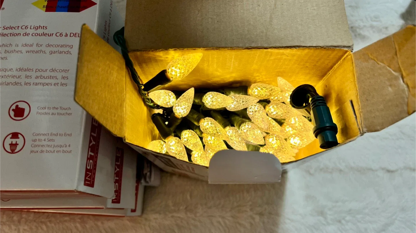 Christmas lights - 70 LED Colour Select C6 Lights - NEW image indicator(8)