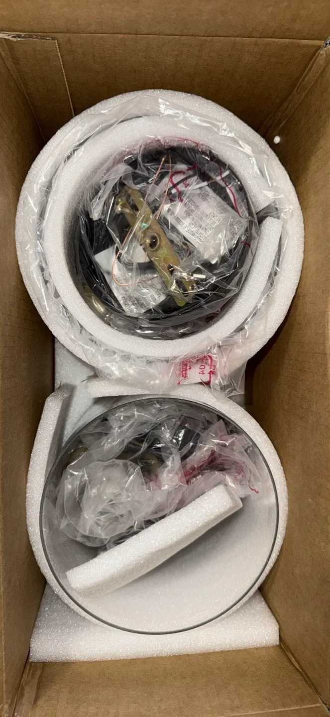 Zeyu Glass Pendant Light - Black and Gold Finish image indicator(7)