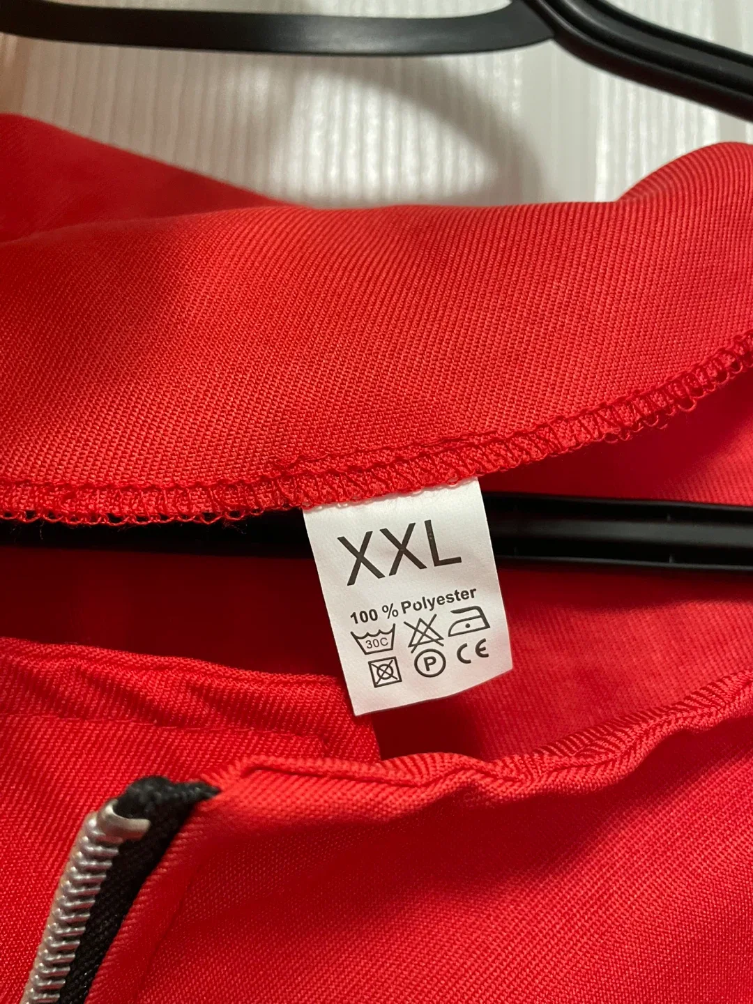 Money Heist Costume - Red Jumpsuit & Mask, XXL image indicator(4)