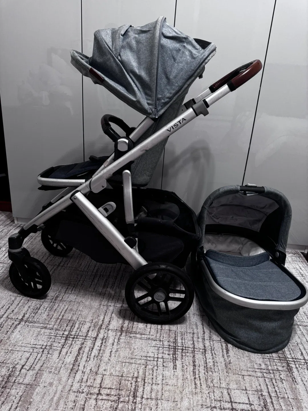UPPAbaby Vista Stroller with Bassinet image indicator(2)