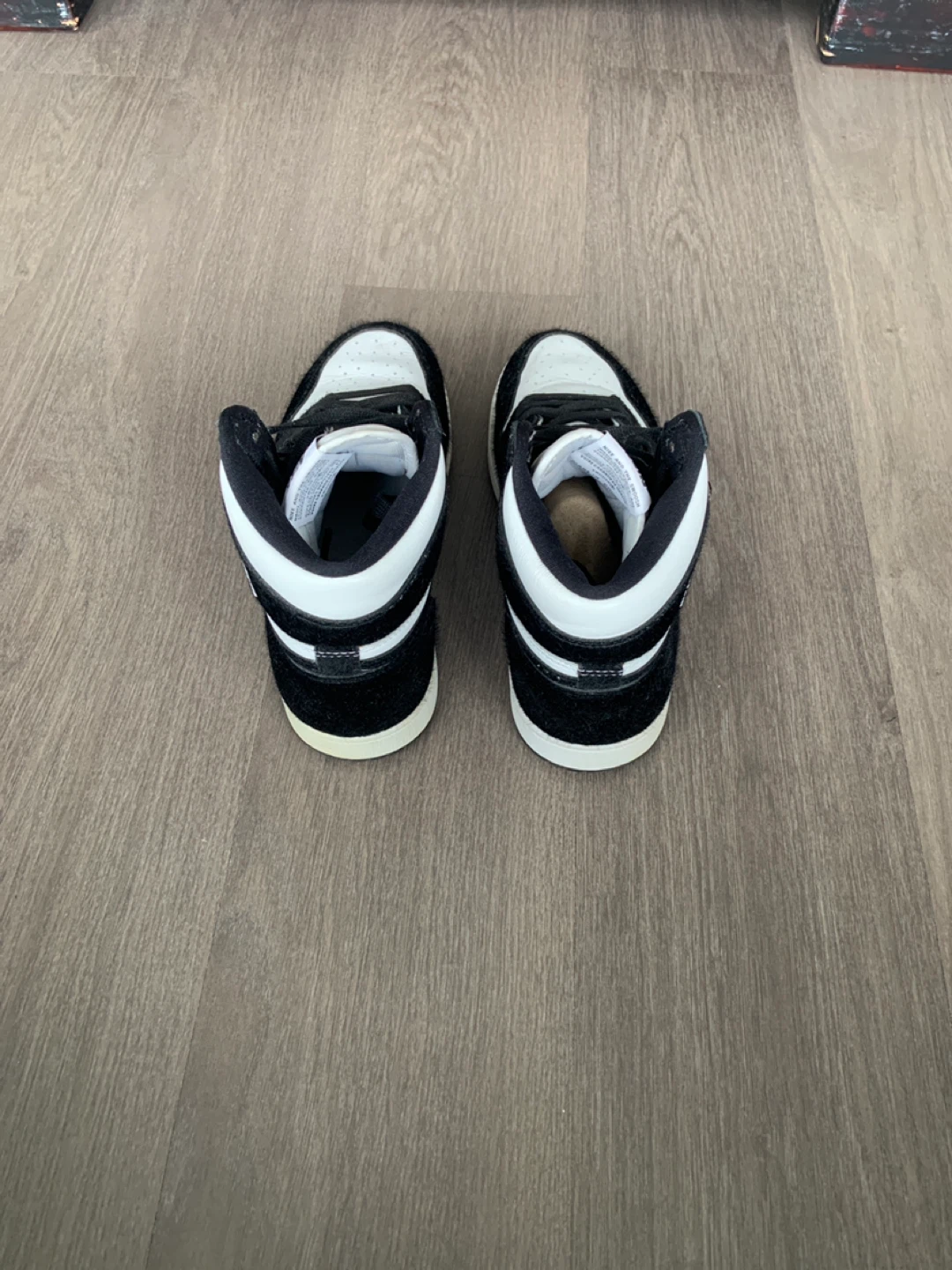 Nike Air Jordan 1 Retro OG ‘Twist’ - photo 3