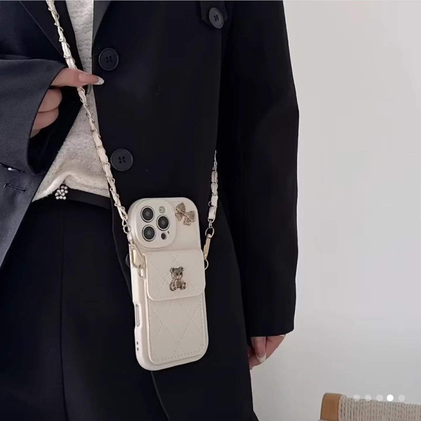 Brand New iPhone 17 Pro Black Crossbody Case with Chain image indicator(4)