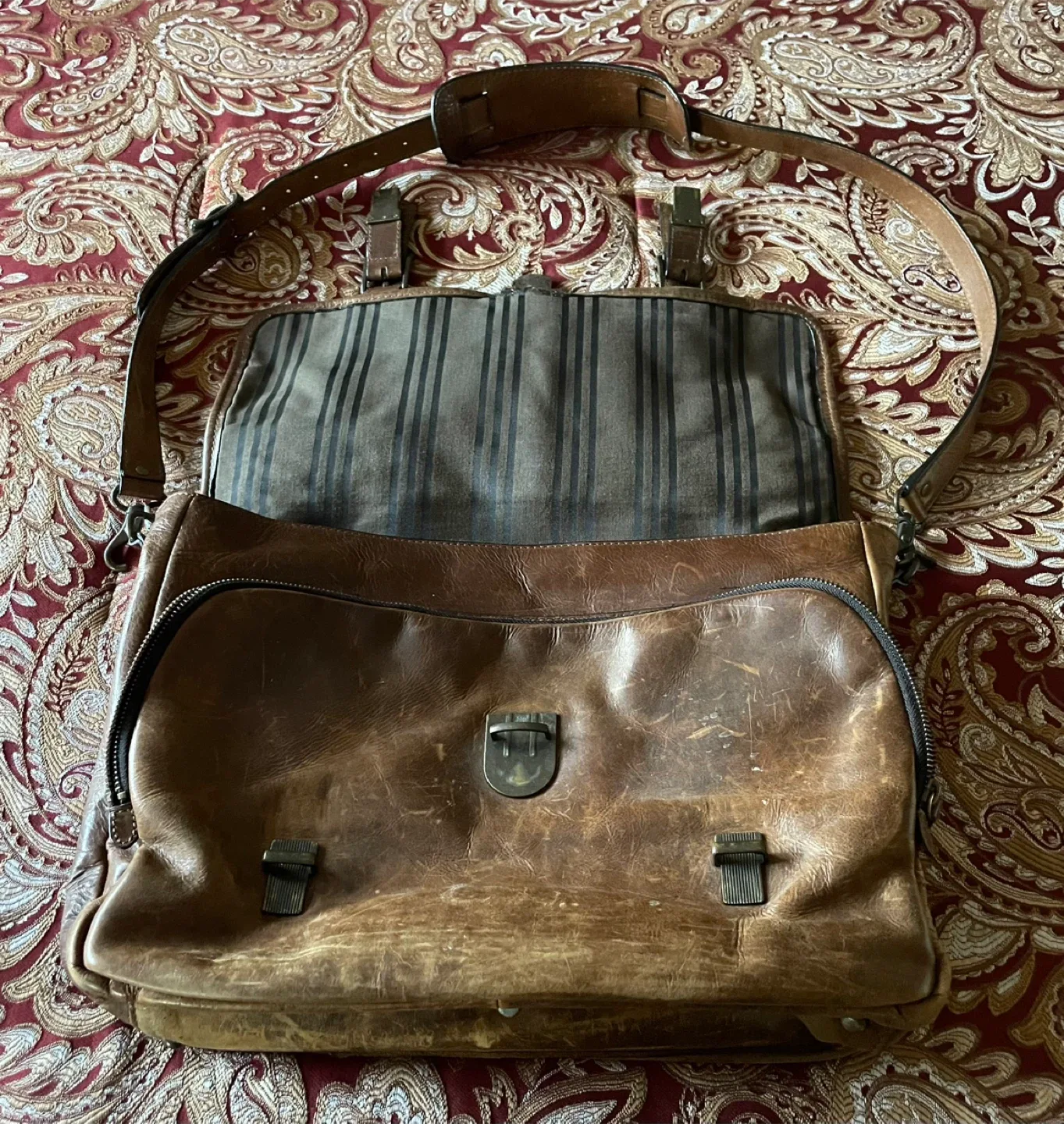 Frye Brown Leather Messenger Bag image indicator(2)