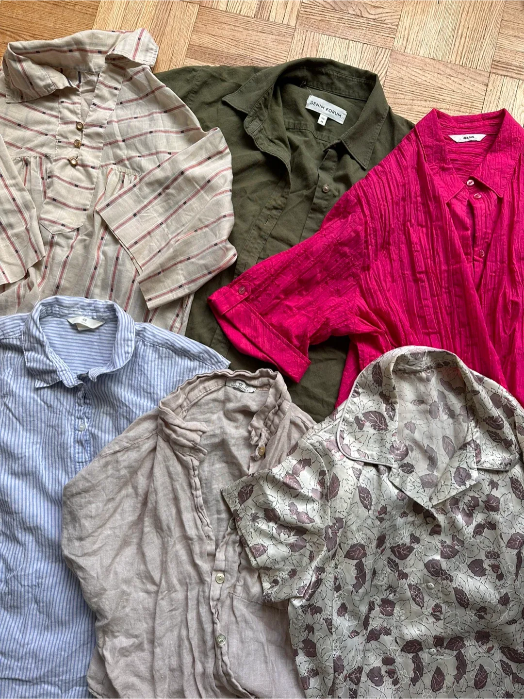 MOVING SALE Mixed Women's Clothing Bundle image indicator(4)