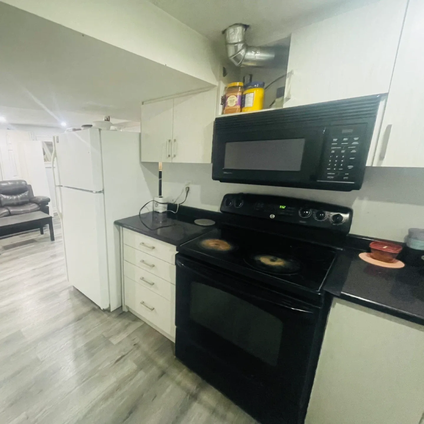 Private/ sharing- Room for rent image indicator(4)