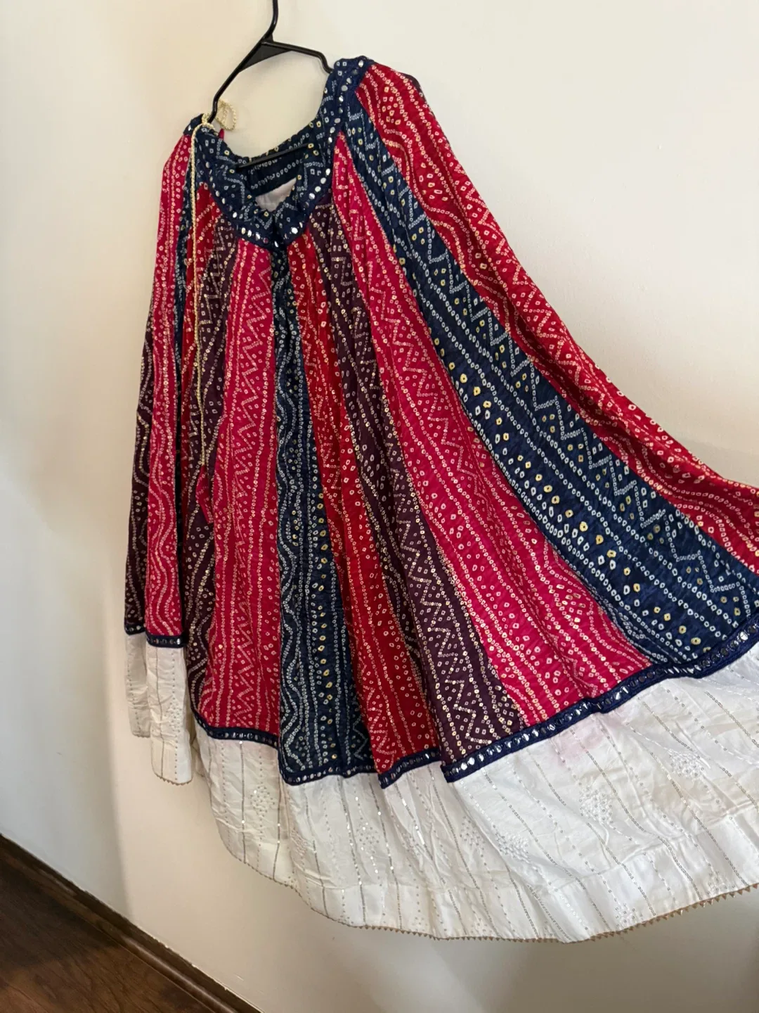 Lehenga Skirt and Blouse Set image indicator(5)