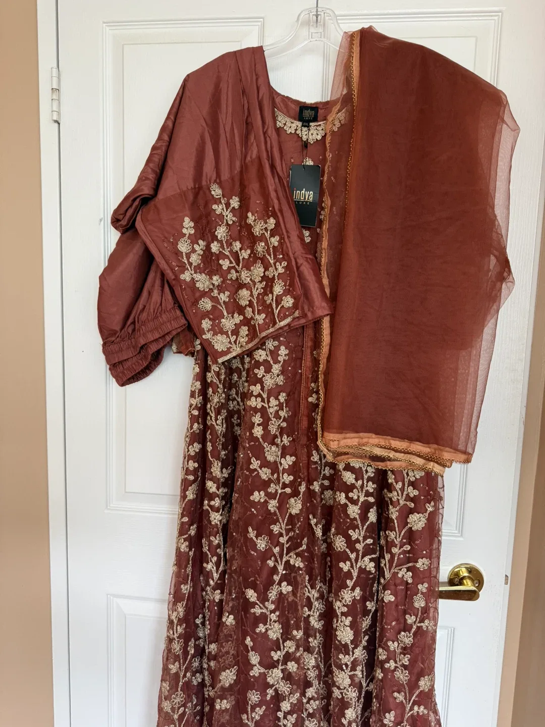 Anarkali Set- Size:2XL BRAND-NEW in tags/ Bought incorrect size! image indicator(2)