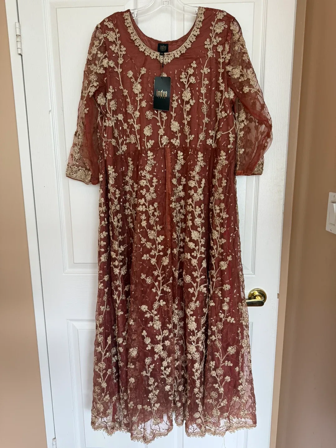 Anarkali Set- Size:2XL BRAND-NEW in tags/ Bought incorrect size! image indicator(4)